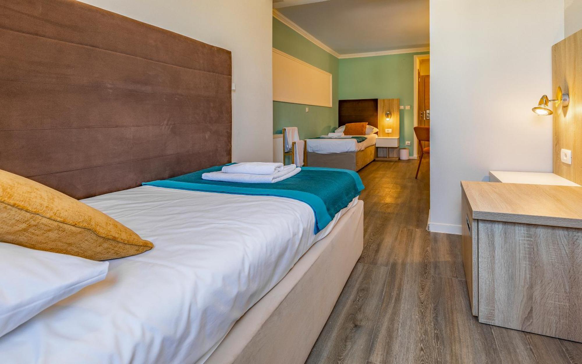 Hotel Koral เมดูลิน ภายนอก รูปภาพ