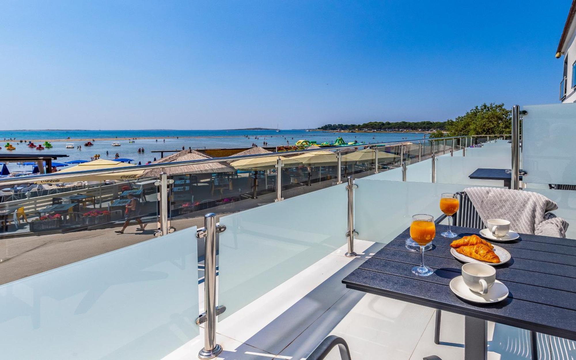 Hotel Koral เมดูลิน ภายนอก รูปภาพ