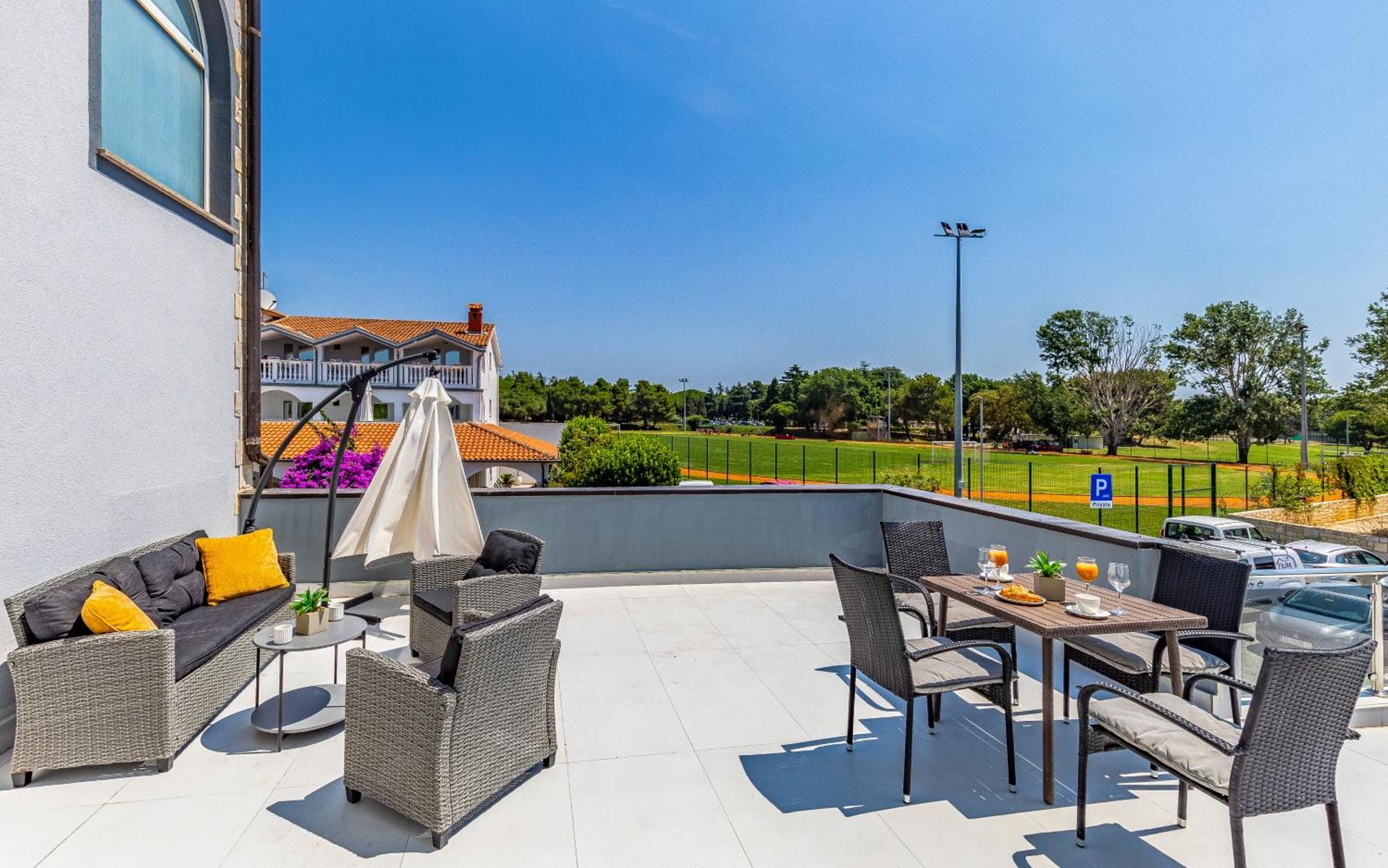 Hotel Koral เมดูลิน ภายนอก รูปภาพ